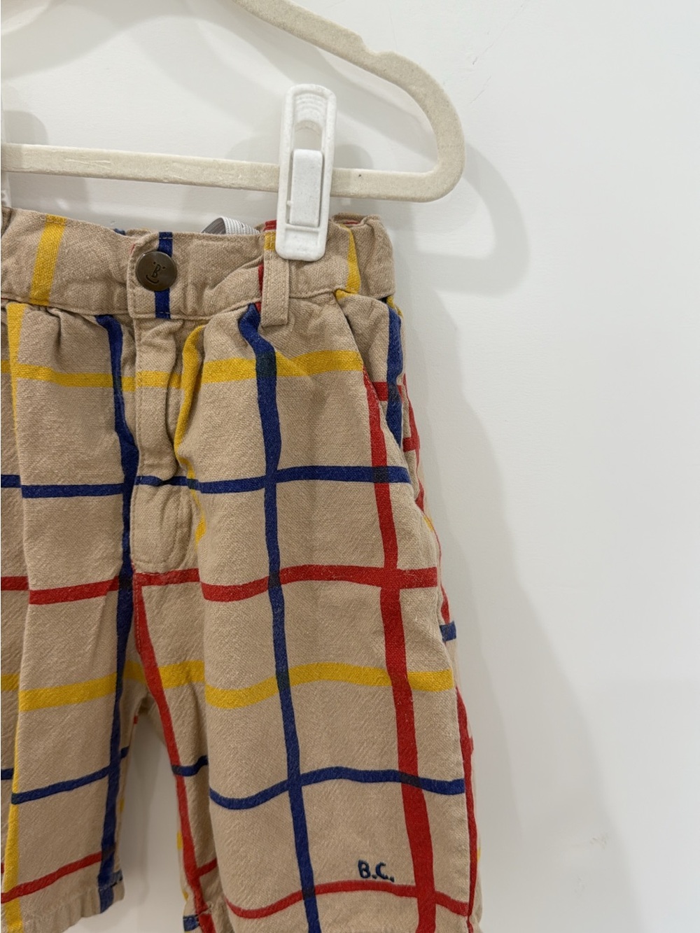 Bobo Choses Shorts in Beige with Red, Blue & Yellow Stripes - Picture 2 of 4
